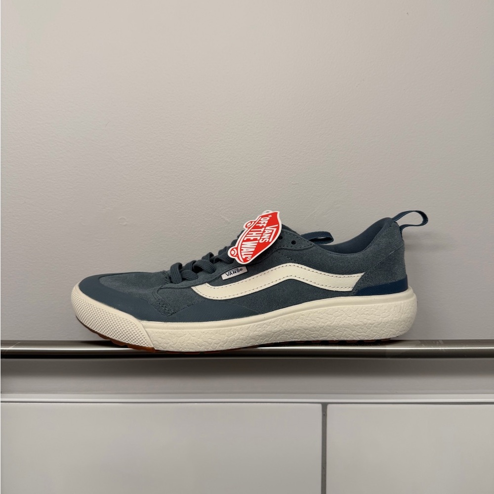 Vans UltraRange (BRAND NEW)